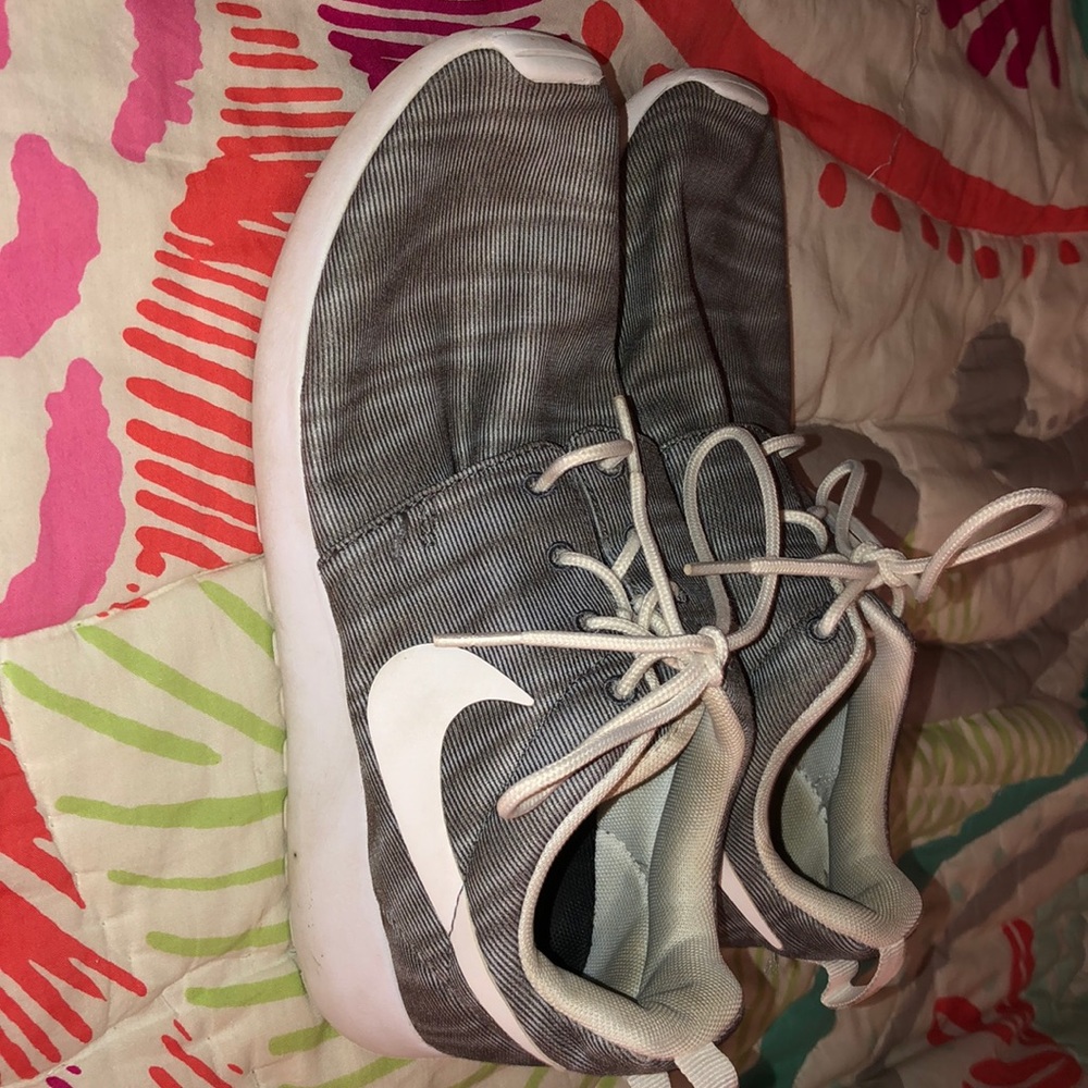 Nike Roshe Shoes